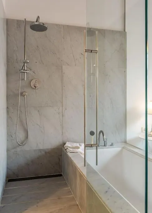 Canela Homes Barcelona Light 0*,